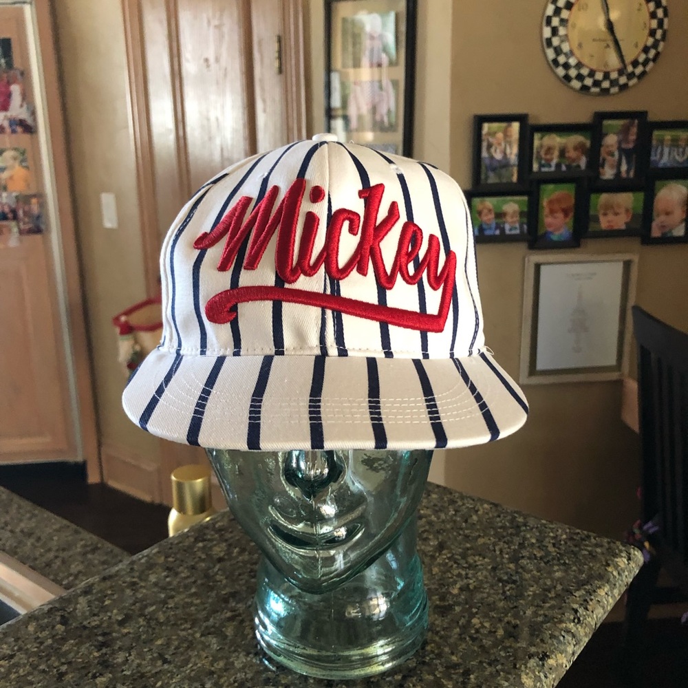 Disney parks Mickey cap - Picture 1 of 3